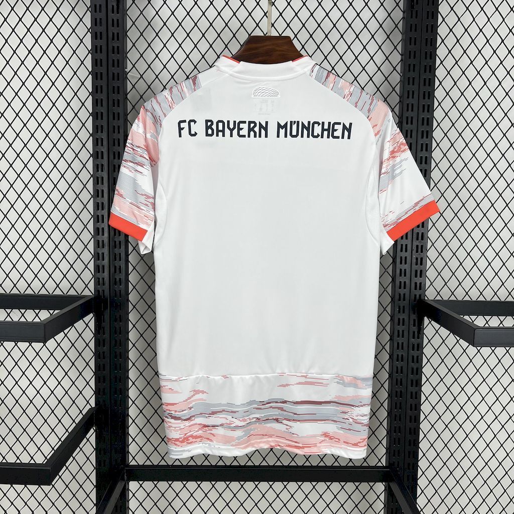 Bayern de Munique II 25/26 Torcedor Masculina